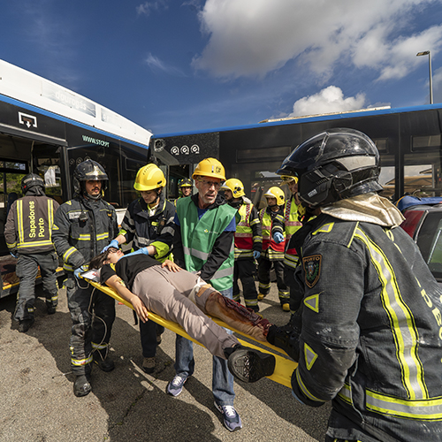 Emerg�ncia | FMUP participou em simulacro de socorro a v�timas de acidente rodovi�rio