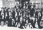 cone de foto de Estudantes do Curso de Cincias Biolgicas junto  Fonte da Praa dos Lees, 1963