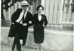Foto de membros do Teatro Universitrio do Porto nas Caldas da Rainha, agosto de 1963